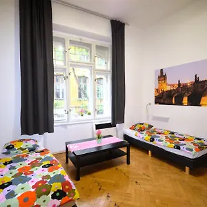 Travel&joy Backpackers Hostel Praha
